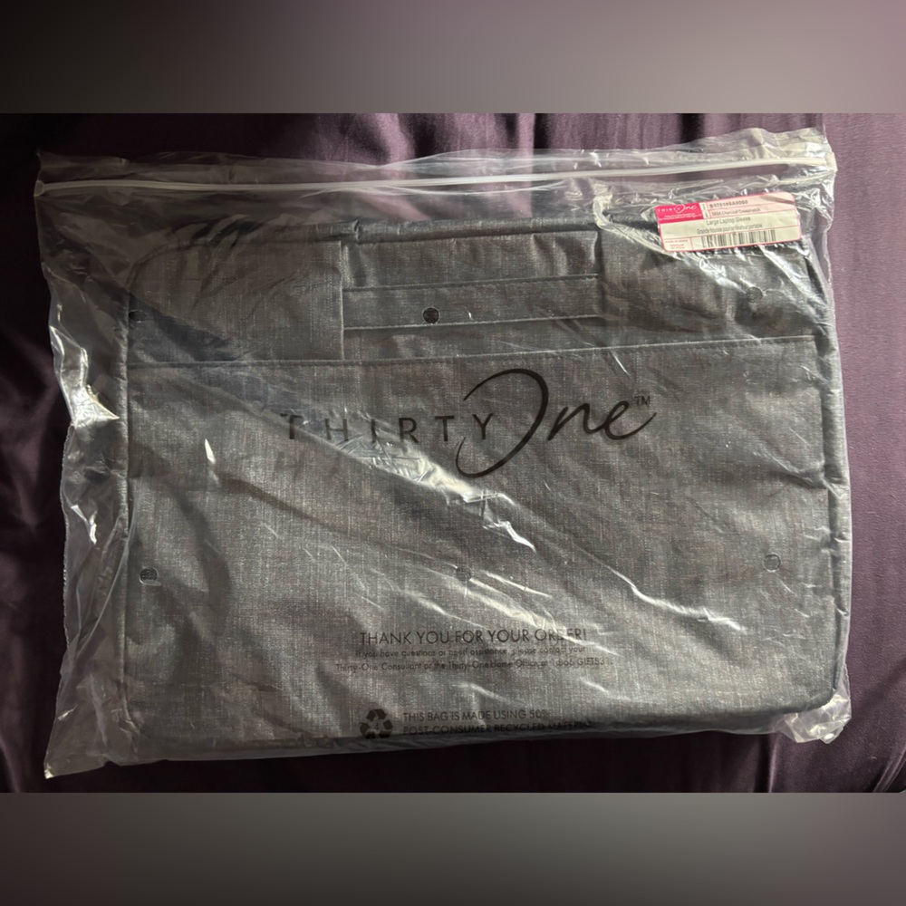 Thirty-One Large Laptop Sleeve in Charcoal